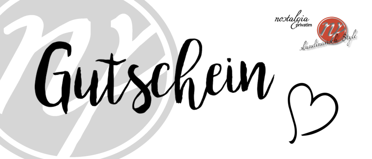 Dieser Nostalgia privatim Gutschein ist im Ladengeschäft oder Coffeehouse, Löbauer Straße 55, 02747 Herrnhut einzulösen. Dieser Gutschein ist nach Ausstellungsdatum 3 Jahre gültig und nur mit Barcode gültig. "Lieferung (kostenlos) innerhalb von 1-3 Werktagen"